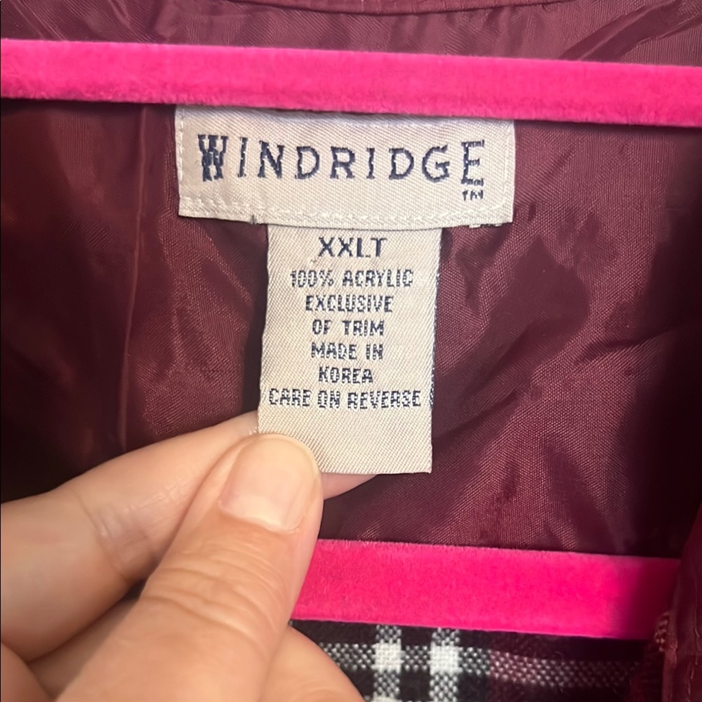 Men's Burgundy Plaid Casual Button Down Shirt - Picture 2 of 5